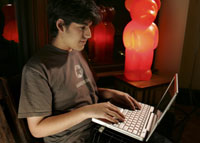 Aaron Swartz, a 19-year-old Chicago native, said hes edited a couple of thousand articles on the website. Aaron Swartz, a 19-year-old Chicago native, said hes edited a couple of thousand articles on the website.
